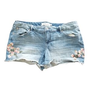 Torrid Denim floral embroidered jean shorts